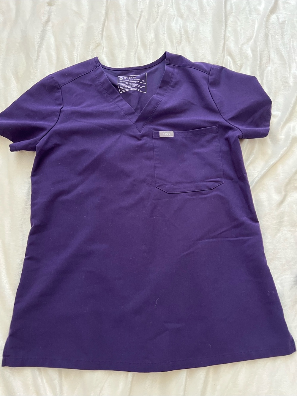 Women's Figs Scrubs - Picture 2 of 4
